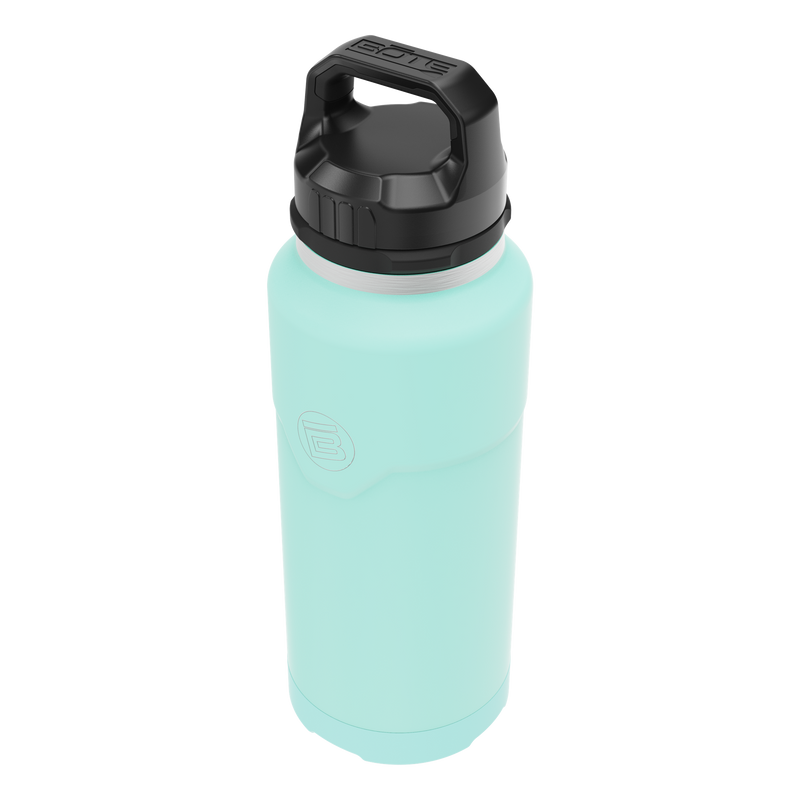 A detailed image of the MAGNEBottle 36oz with Cap Seafoam, showing its design and key features.