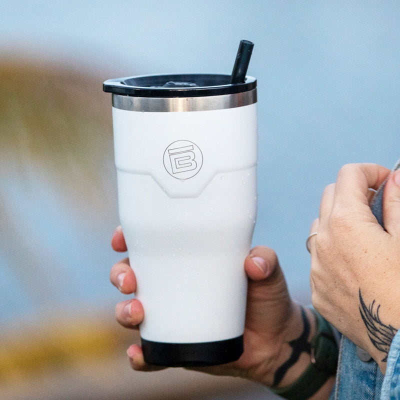 A person holding a MAGNETumbler 32oz with Lid White