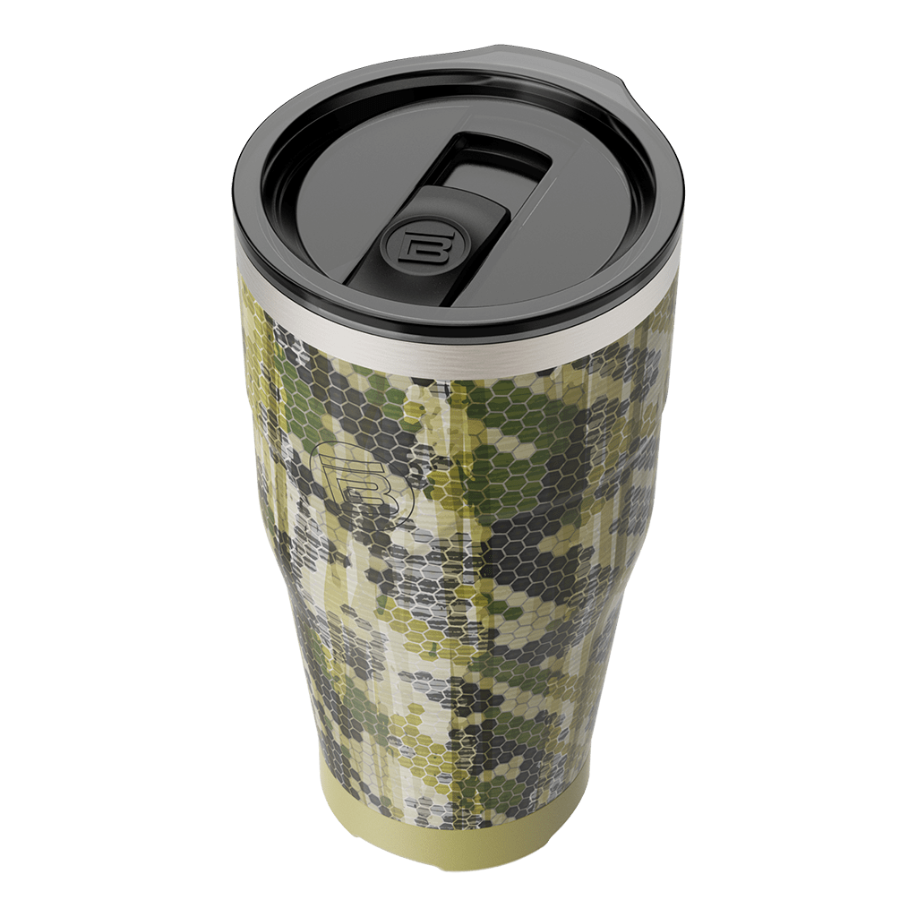 A detailed image of the MAGNETumbler 32oz with Lid Verge Camo, showing its design and key features.