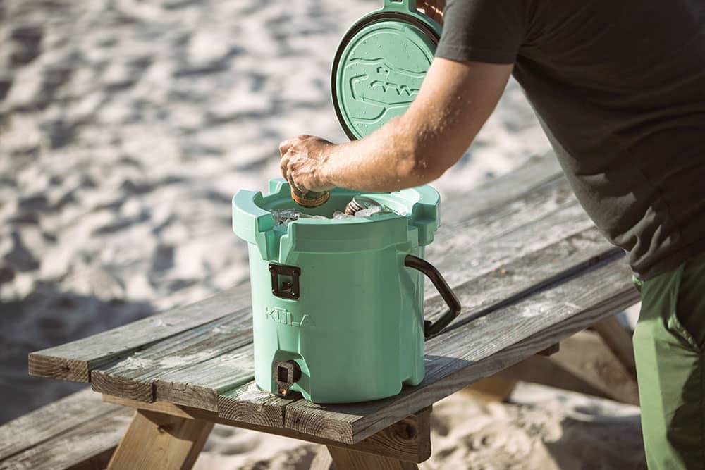 How to Pack a Cooler for a Day on the Water