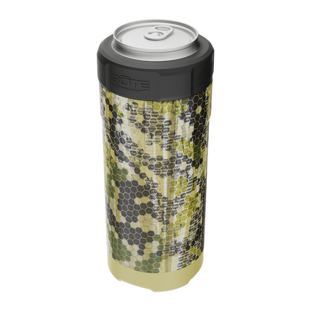 A detailed image of the MAGNEChill Can Cooler Slim Verge Camo, showing its design and key features.