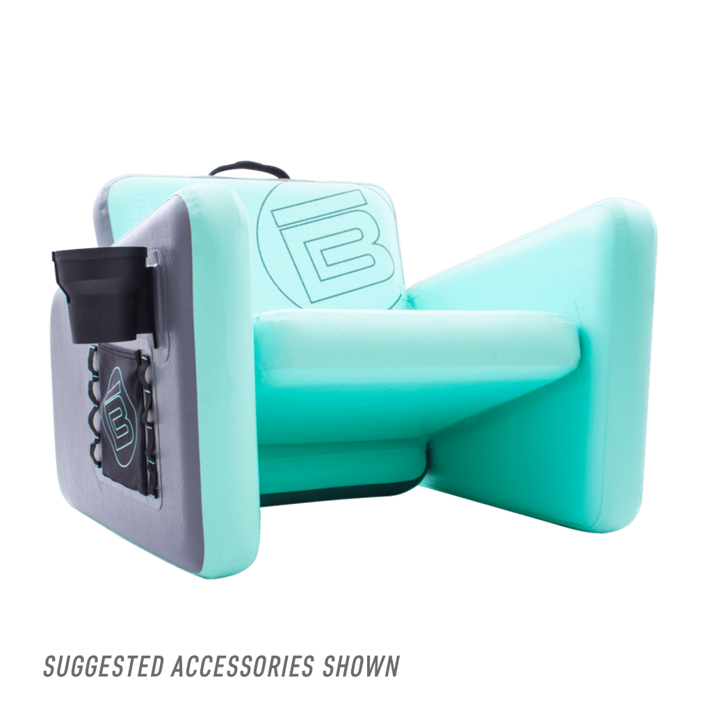 Angled view of the Aero Chair XL with suggested accessory, the cup holde